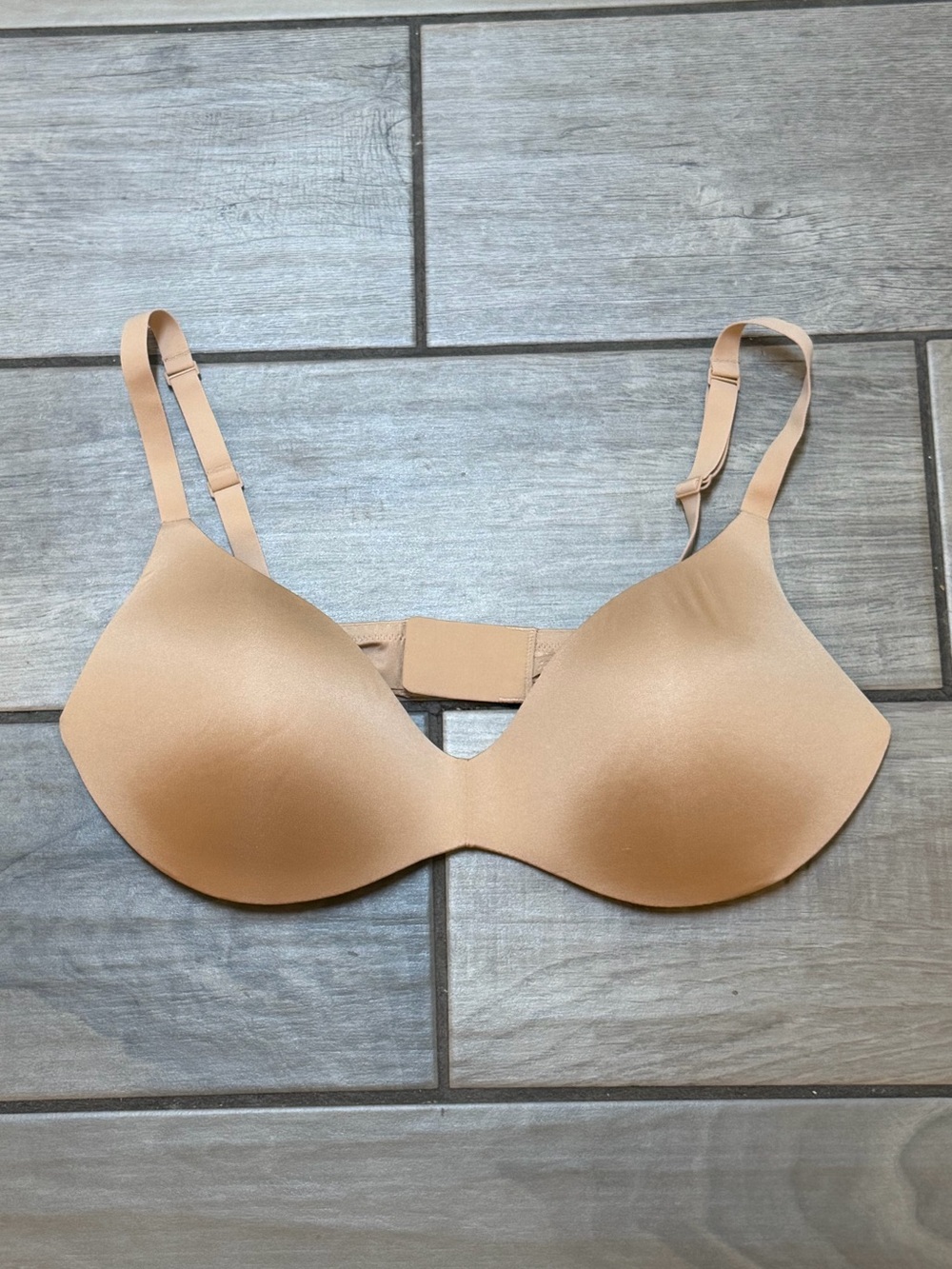 SKIMS Wireless Form Push-Up Plunge Bra Dune 38D Clay